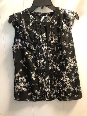 Women’s ELLE Black & Floral Blouse Size S Short Sleeve